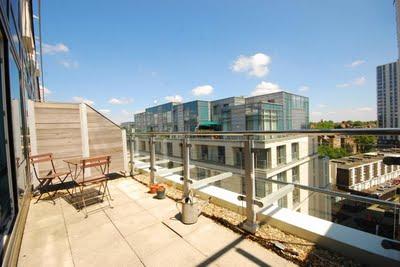 MINIMO BALCON RUSTICO