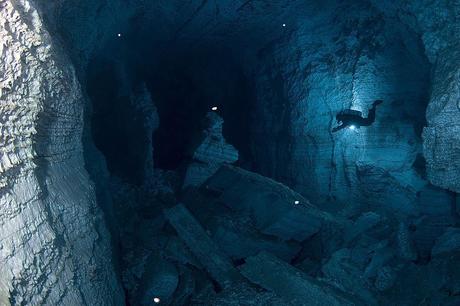 Victor Lyagushkin – Orda, una enorme cueva submarina