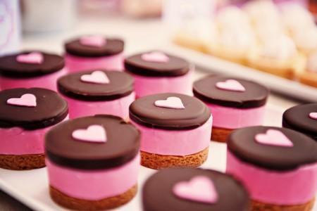 tartitas de crema y chocolate tartas de frutas tartas de fresa tartas de chocolate tartaletas de fresa y chocolate postres de diseño postres fotografía de postres dulces decoración de postres decoración cocina chocolate cookies cheesecake 