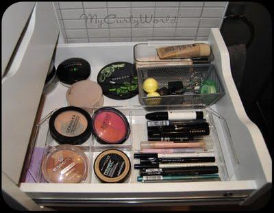 * Mi coleccion de maquillaje ( humilde ) *