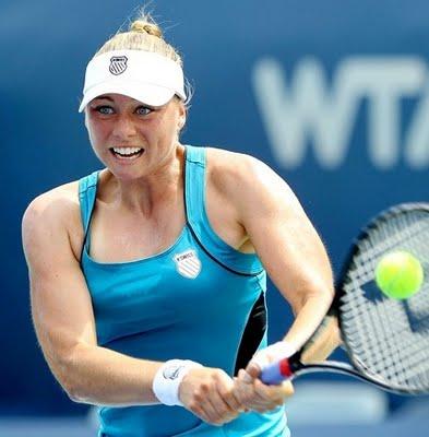 WTA de Cincinnati: Zvonareva se metió en semifinales