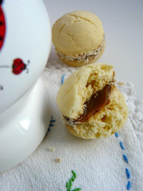 alfajores de maizena y mate | para combatir el frío polar