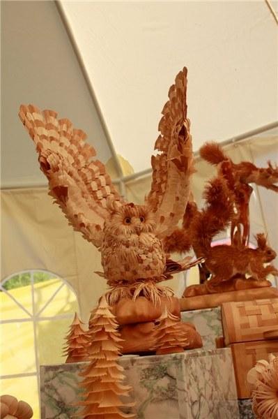 Las increíbles esculturas de madera de Sergei Bobkov