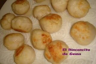 ALBONDIGAS DE MERLUZA CON PASTA