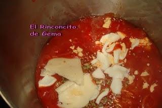 ALBONDIGAS DE MERLUZA CON PASTA