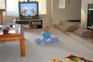 Los niños menores de dos años no deben ver la televisión