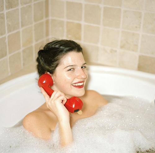 NEW TRENDY: RETRO MOBILE HANDSET