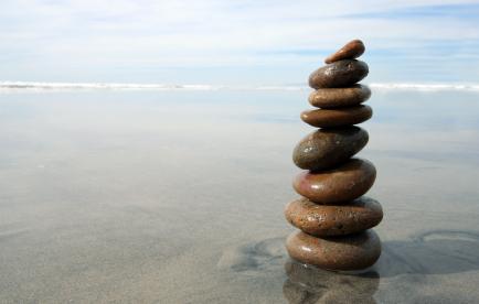 LA  PAZ  EXIGE CUATRO 