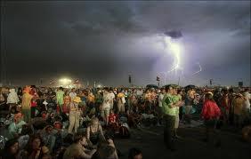 JMJ (IV) MADRID DESPIDE LAS JMJ. NOSOTROS NOS QUEDAMOS PARA CURAR SUS HERIDAS