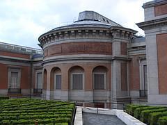 Museo del Prado. Trasera edificio Juan de Vill...