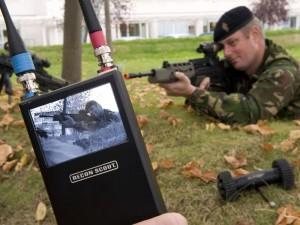 Pequeños robots armados con cámaras y explosivos: los soldados participan en la batalla desde la distancia