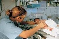 Prematuros finalizan sus estudios tal como los nacidos a término