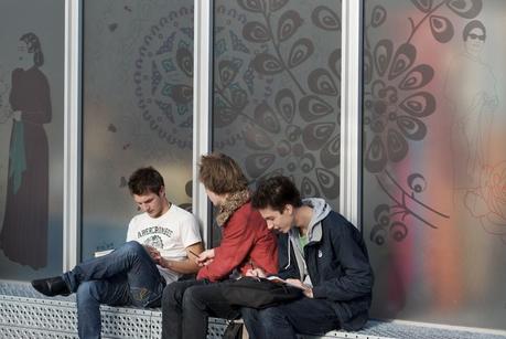 El 28% de los jóvenes se declaran ateos o no creyentes