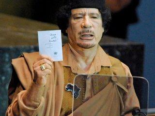 A CORRER! El hijo mayor de Gadafi logra escapar