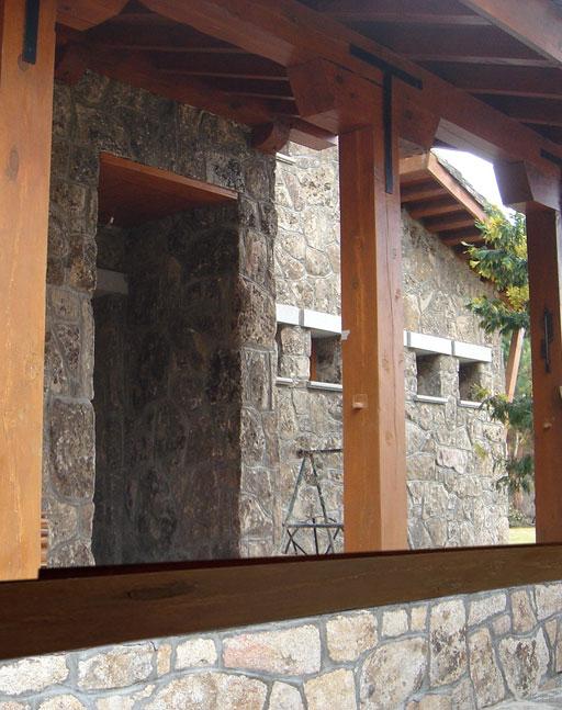 Reforma interior/exterior de una vivienda rural en Avila (año 2005)