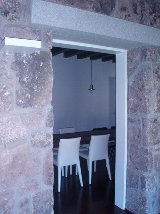 Reforma interior/exterior de una vivienda rural en Avila (año 2005)