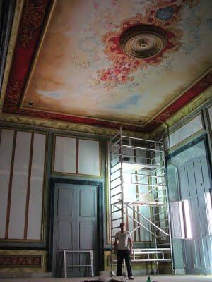 Un sagüero especialista en Conservación y Restauración de la Oficina del Historiador de la Ciudad de la Habana