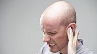 El COVID-19 está causando tinnitus, pérdida auditiva y vértigo