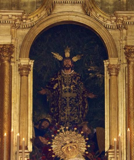 Un ratito de oración en Montesión.