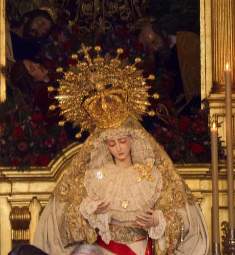 Un ratito de oración en Montesión.