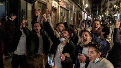 Una Semana Santa con miles de alemanes (en Baleares y Canarias) y de franceses (en Madrid).