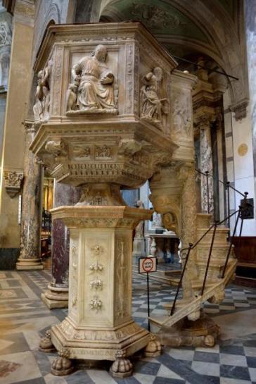 El púlpito matemático de Pietrasanta