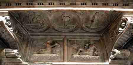 El púlpito matemático de Pietrasanta