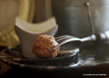 Polpettes o Albóndigas Fritas del Maestro Martino con Pesto de Pistacho #CookingTheChef: Gastronomía Medieval III, Liber de Coquina
