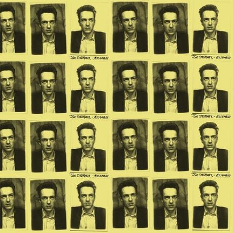 Joe Strummer en solitario, recopilado en ‘Assembly’