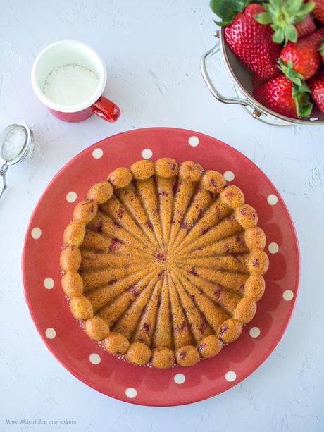 Bizcocho de queso y fresas Bizcocho de queso y fresas