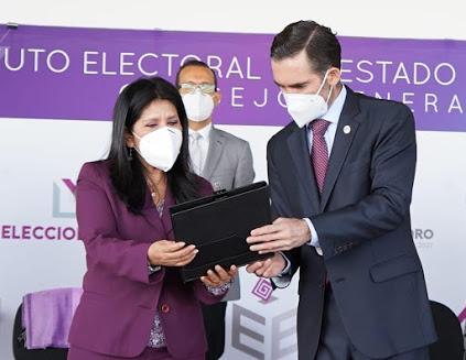 EL PES ABANDERA A MARÍA DE JESÚS IBARRA CANDIDATA A LA GUBERNATURA EN QUERÉTARO