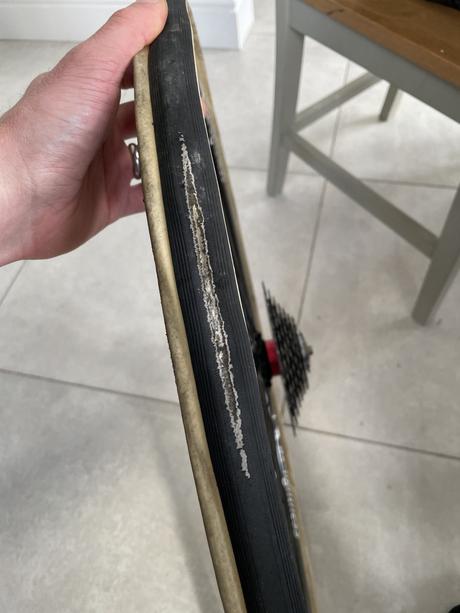 MC Laughlin le mete 47 minutos a Alberto Contador en el Everesting