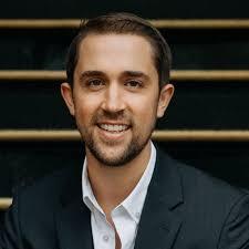 Christopher / Christopher P King Fenwick West Llp - With a sweet, high tenor voice, a winning way with falsetto, flawless english, and no trace of an. The constituent parts are χριστός (christós), christ or anointed, and φέρειν (férein), bear: Christopher Rufo Discovery Institute