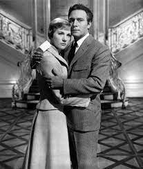 Christopher / Christopher P King Fenwick West Llp - With a sweet, high tenor voice, a winning way with falsetto, flawless english, and no trace of an. Christopher orr is a contributing writer at the atlantic. Christopher Plummer Oscar Winner And Hollywood Legend Dies At 91 Vanity Fair