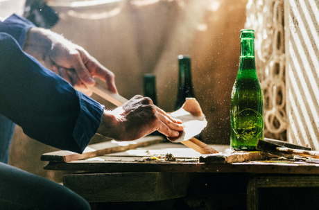 Cervezas Alhambra patrocina  ESTAMPA y apoya el coleccionismo a través del proyecto «Atrévete con el Arte»