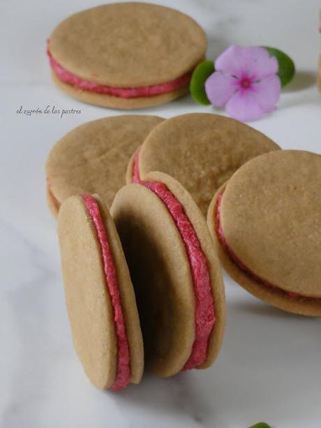 Galletas de gofio con crema de Tuno Indio