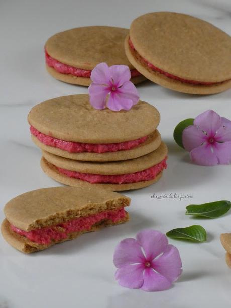 Galletas de gofio con crema de Tuno Indio Galletas de gofio con crema de Tuno Indio
