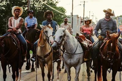 COWBOY DE ASFALTO (CONCRETE COWBOY) (USA, 2020) Drama, Vida Normal COWBOY DE ASFALTO (CONCRETE COWBOY) (USA, 2020) Drama, Vida Normal