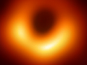 Tráiler “Más Allá Estrellas. Fotografiando Agujero Negro”