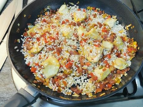 Arroz con alcachofas frescas, receta de temporada