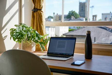 Seis claves para aumentar el bienestar de los empleados en tiempos de teletrabajo. Seis claves para aumentar el bienestar de los empleados en tiempos de teletrabajo.