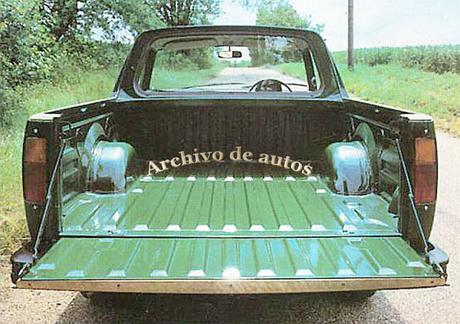 Morris Marina en dos versiones, camioneta y furgón del año 1980