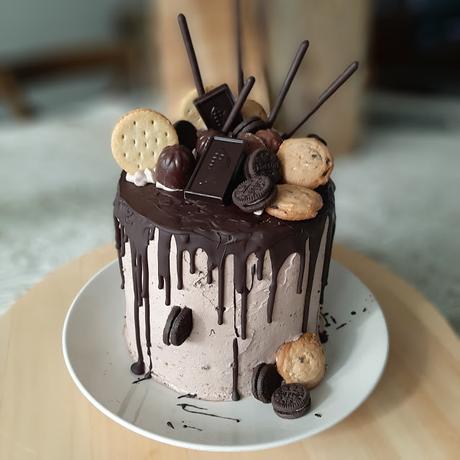 TARTA DE CUMPLEAÑOS MUERTE POR CHOCOLATE TARTA DE CUMPLEAÑOS MUERTE POR CHOCOLATE