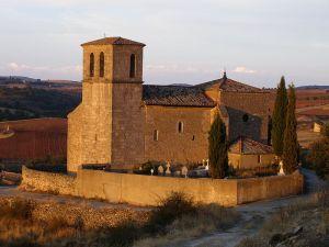 Angón y su peculiar iglesia