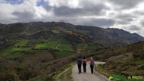 Camino a la Sierra de Peña Mayor