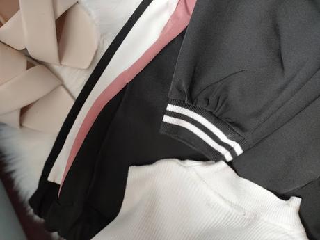 con blanco 3 ideas vestir pantalón chándal 03