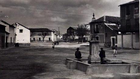 En 1916, roba en Carmena, huye a París y lo expulsan por espía En 1916, roba en Carmena, huye a París y lo expulsan por espía