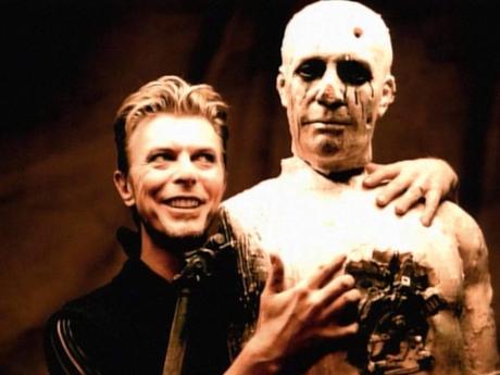 El Asesinato Artístico de Bowie