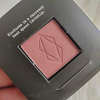 Me hago mi propia paleta LETHAL - Info, swatches y maquillajes