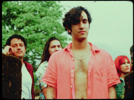 La banda de indie rock latinoamericana Neema presenta su álbum debut ‘Yei’ La banda de indie rock latinoamericana Neema presenta su álbum debut ‘Yei’